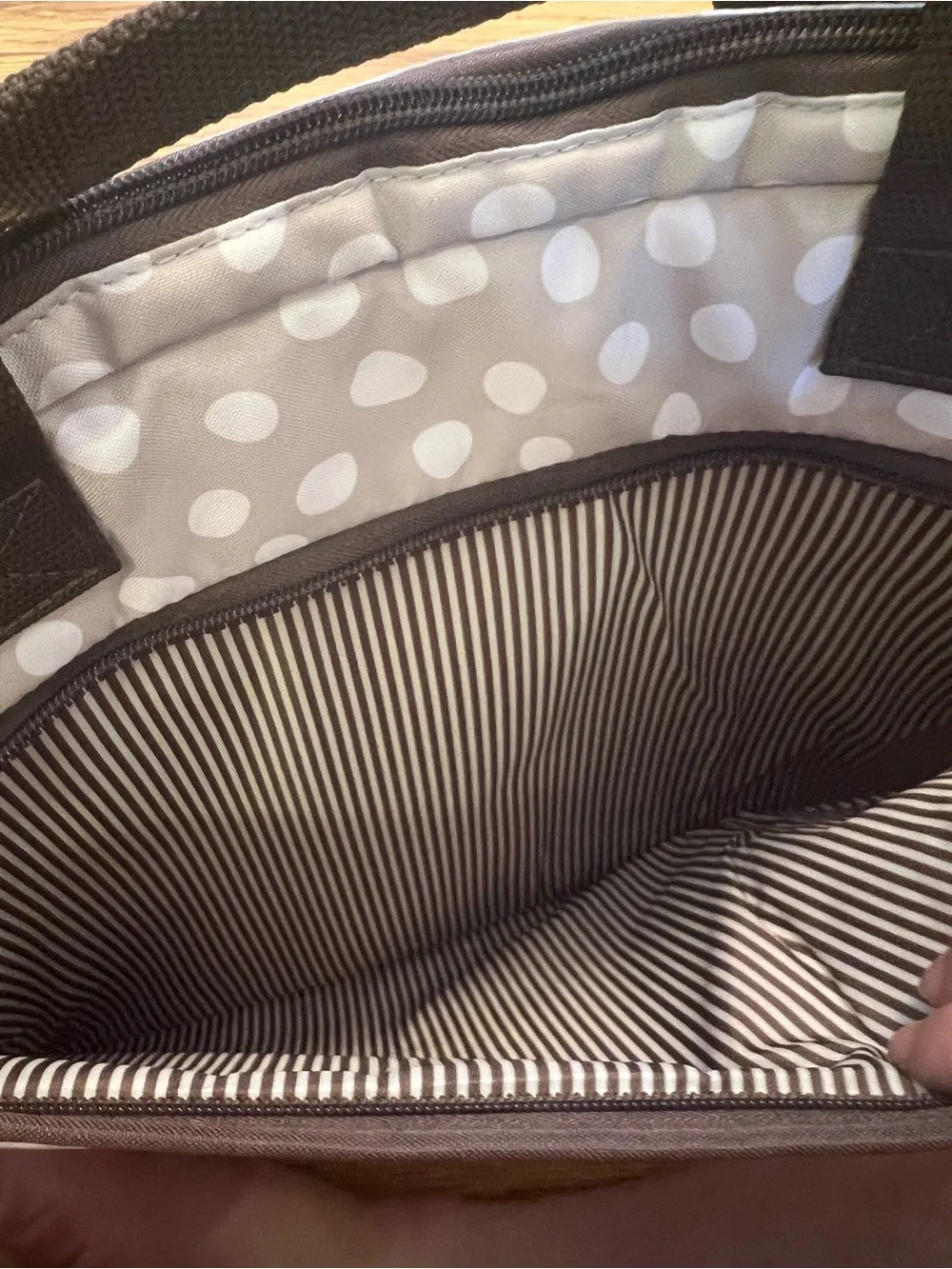 Vera Bradley waterproof Taupe and White Polka Dot Padded Laptop Sleeve Tote